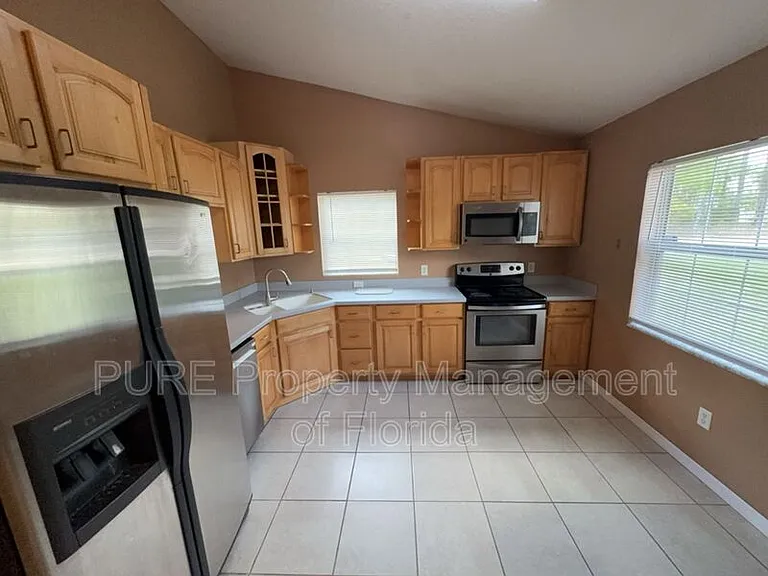 11960 SW 45th St — Photo 12