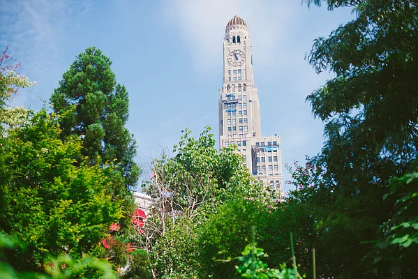 Rented by Compass | media 9