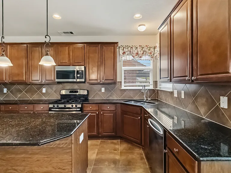 6238 Ozona Ml — Photo 17