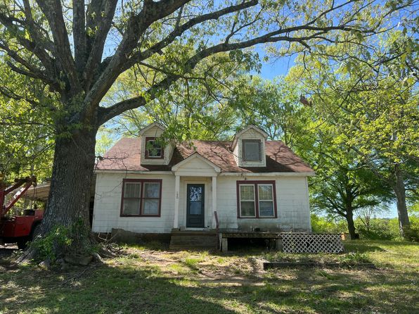 130 Tower Dr, Verona, MS 38879