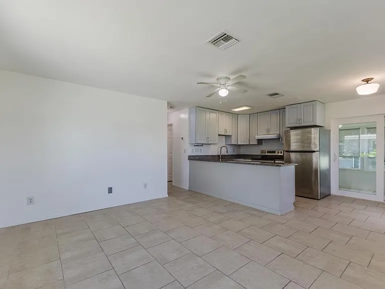 16599 Davis Rd — Photo 12