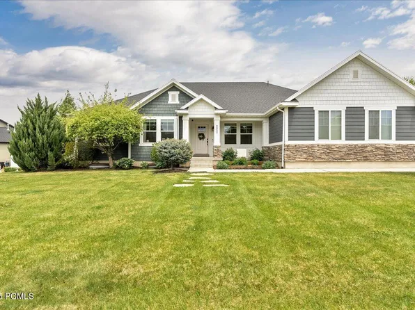 221 E Huckleberry Ln, Heber, UT 84032