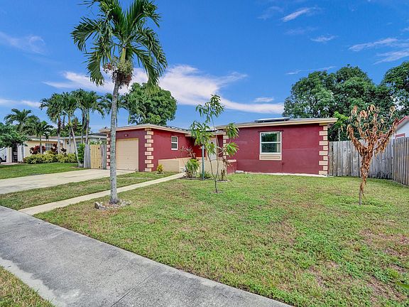 2nd image of 922 SW 70th Way