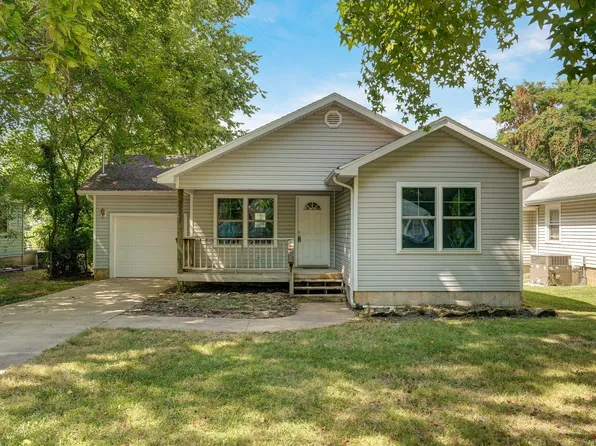 737 S Fairway Avenue, Springfield, MO 65802