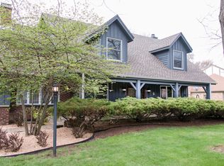 4 Beechwood Ct, Racine, WI 53402