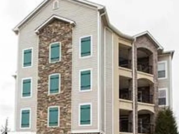 340 Rocky Top Dr, Greenville, SC 29615