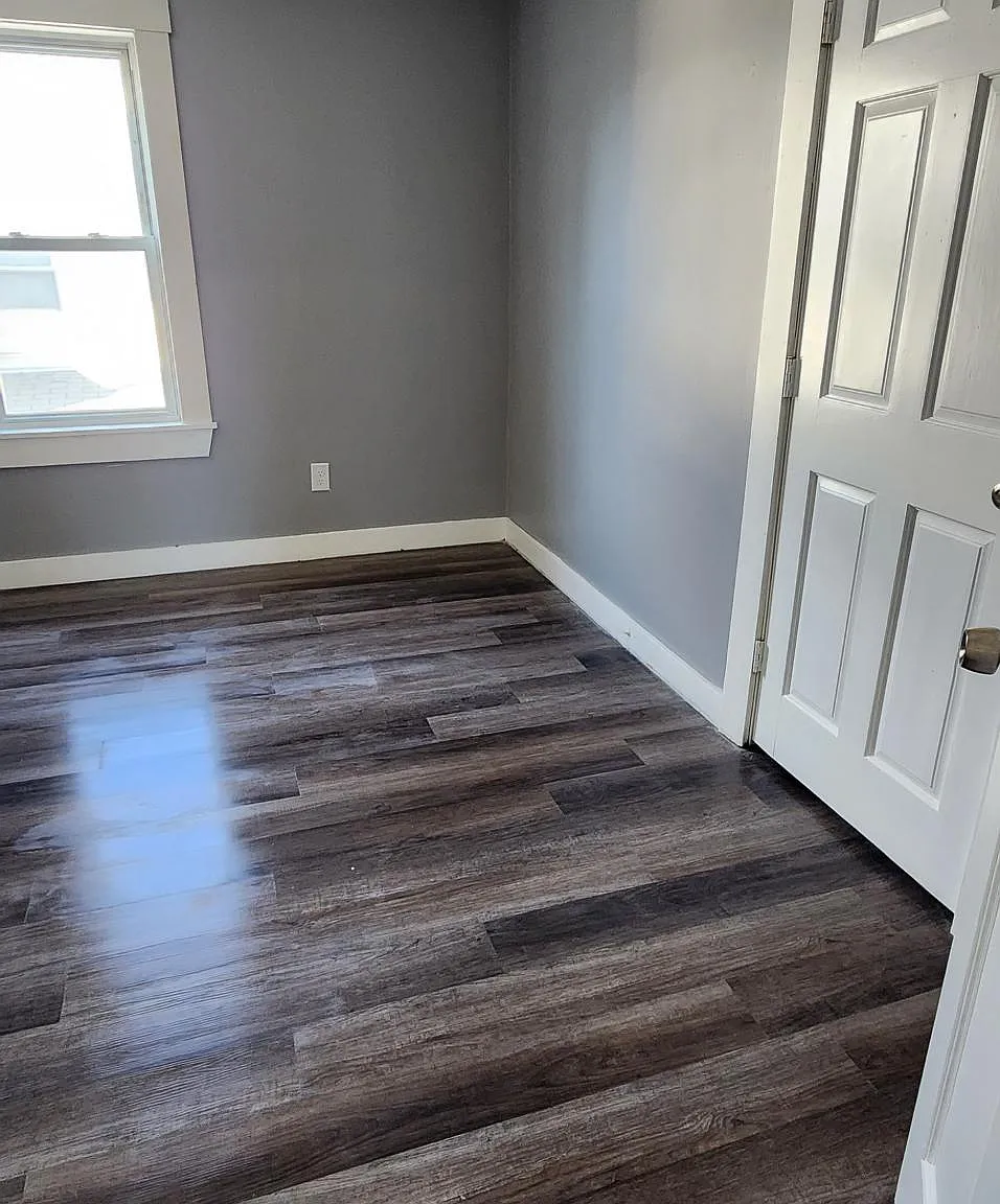 3 bed, 1100 sqft, $2,300 — Photo 1
