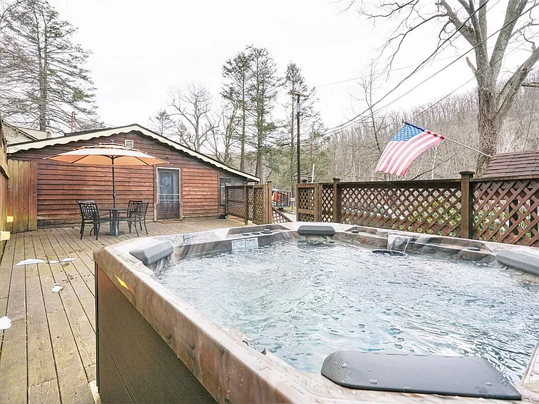 72 Faulkner Rd #ID1308955P — Photo 5