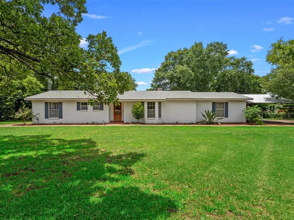 7483 Gholson Rd, Waco, TX 76705