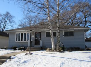 6757 S 17th St, Milwaukee, WI 53221
