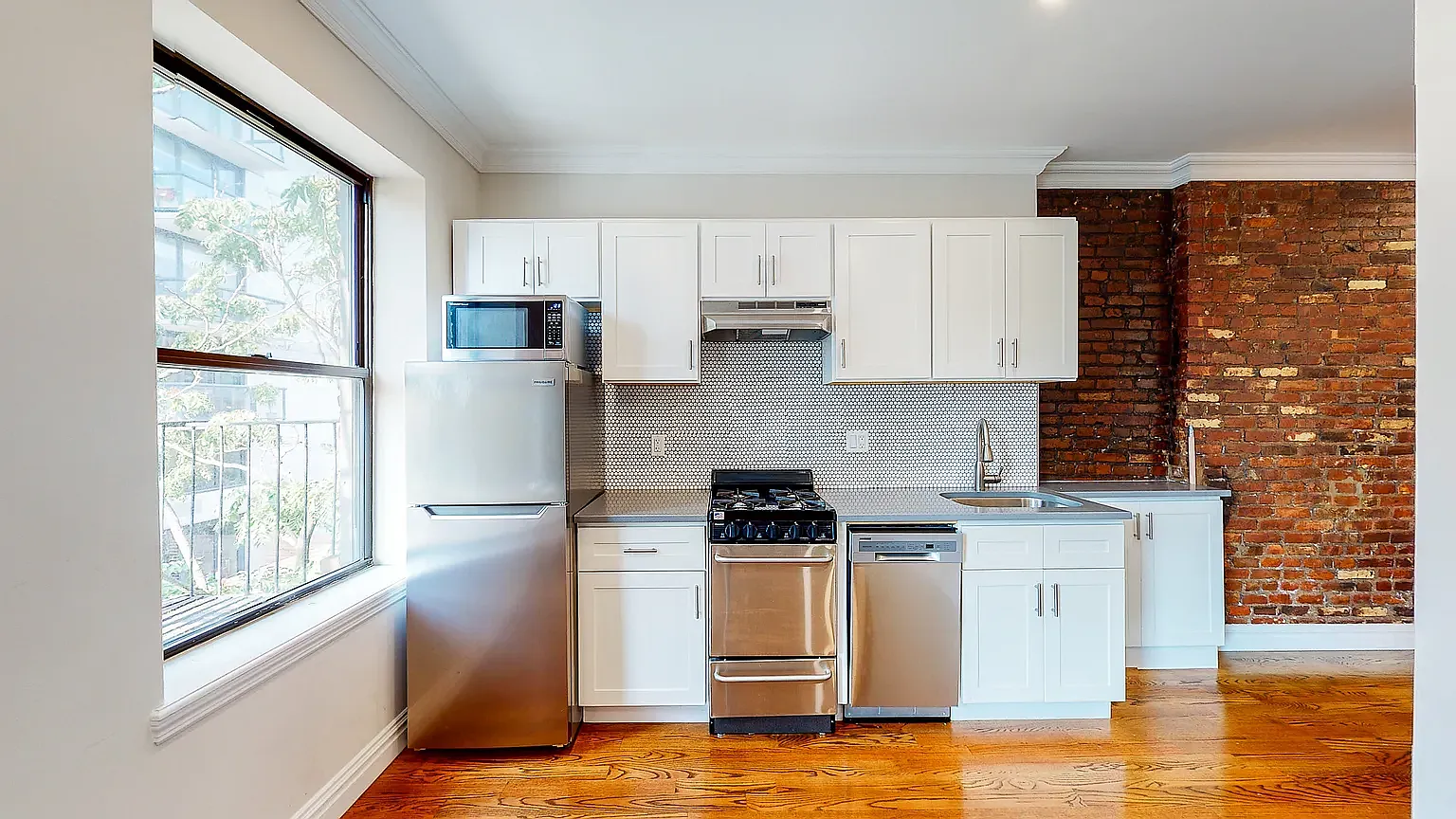 171 East Second Street — Photo 3