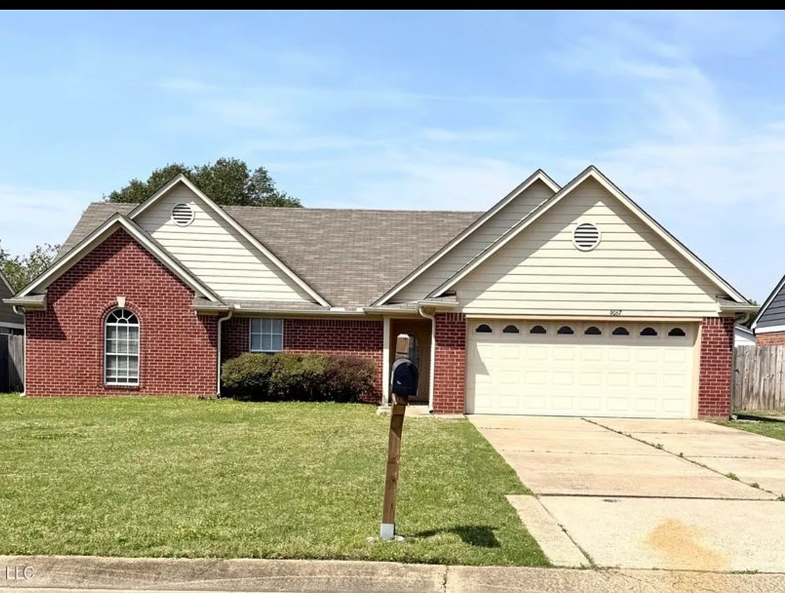 3 bed, 1793 sqft, $3,500 — Photo 1