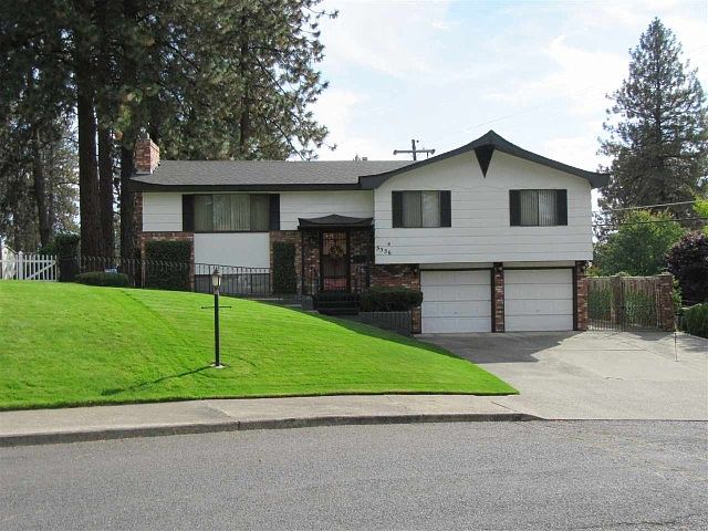 1st image of 5556 N Greenwood Blvd