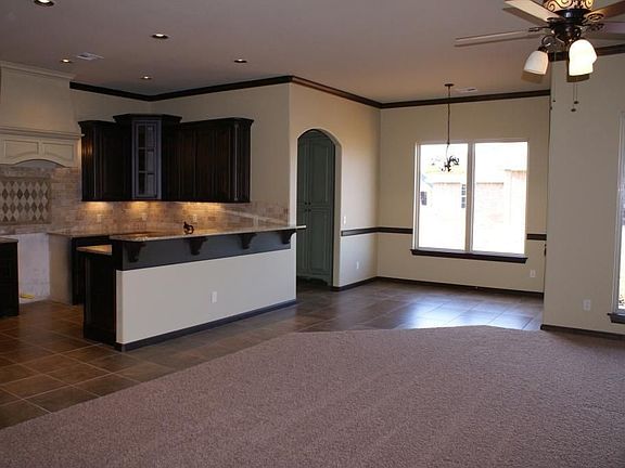 Open Kitchen, Living, Dining