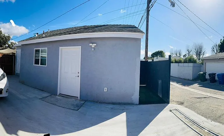 6505 White Oak Ave — Photo 8