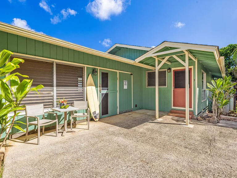 384A Kaholalele Rd — Photo 1