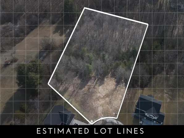 716 E Quinn Raye Ct, Ellettsville, IN 47429