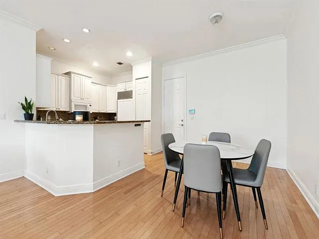 1416 NE 4th Ct — Photo 3