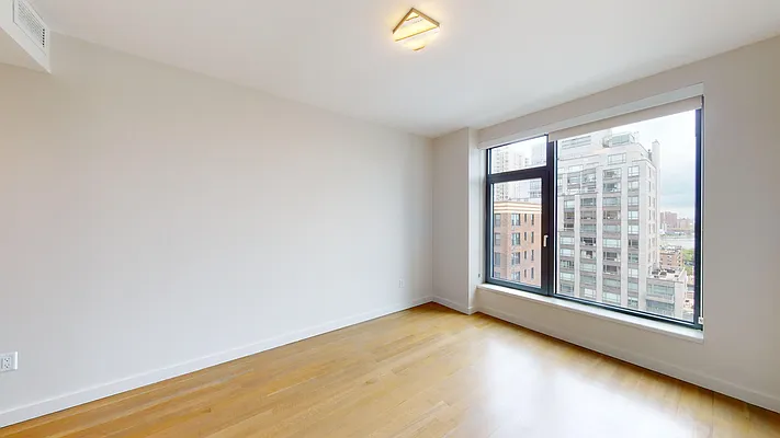 Rented by Bond New York | media 51