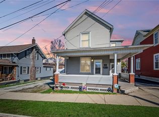 6 W Market St, Burgettstown, PA 15021