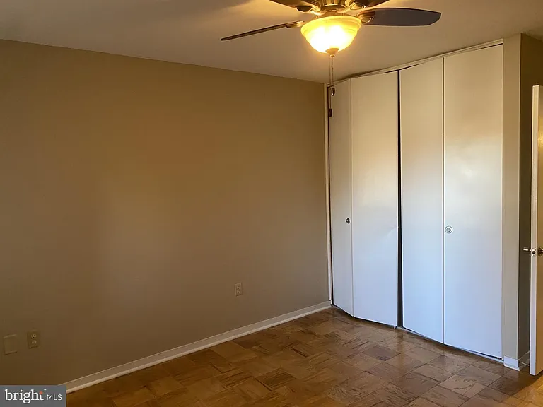 33 Stonehenge Cir #3 — Photo 20