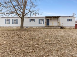 3216 W Lakeside Dr, Sidney, MI