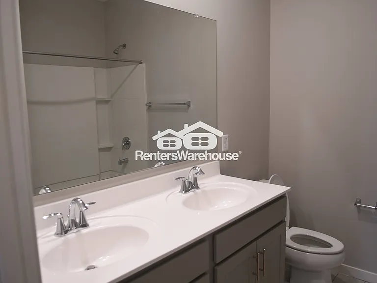 2264 W Harmont Dr — Photo 13