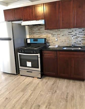 2nd image of 45 Hardy Pl
