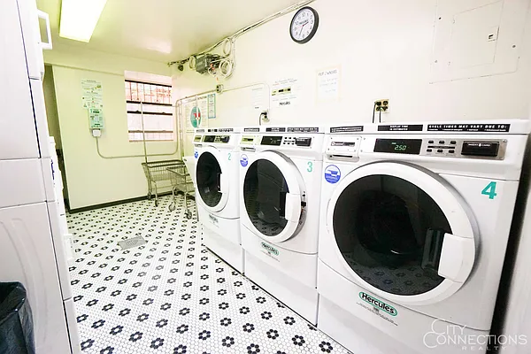 Rented by City Connections Realty | media 29