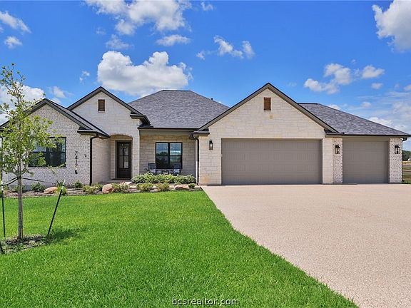 3rd image of 7412 Garrison Creek Dr