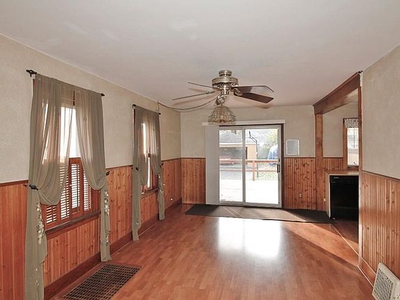 5th image of 433 Robinson St