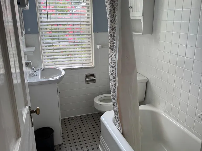 19 Auburn Ct #B — Photo 17