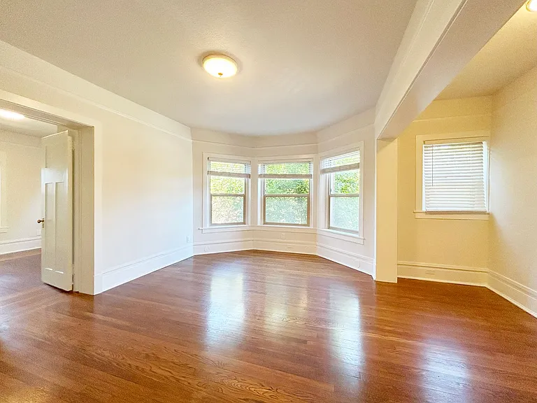 The New Carroll Apartments — Photo 46
