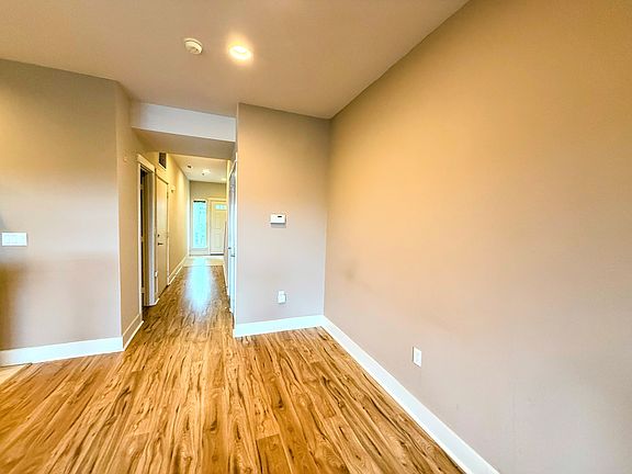 3rd image of 5517 Lakemont Blvd SE APT 704