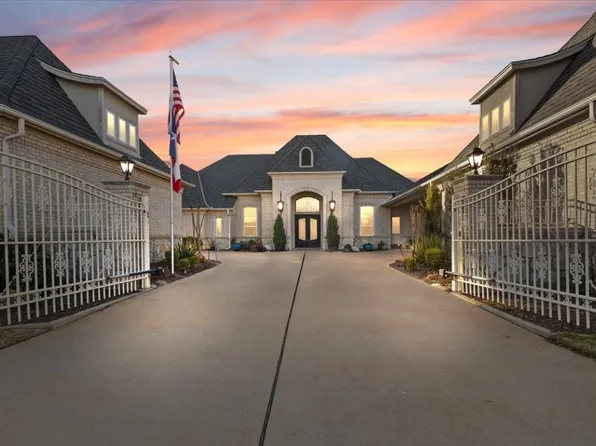 4102 Surfside Ct, Arlington, TX 76016