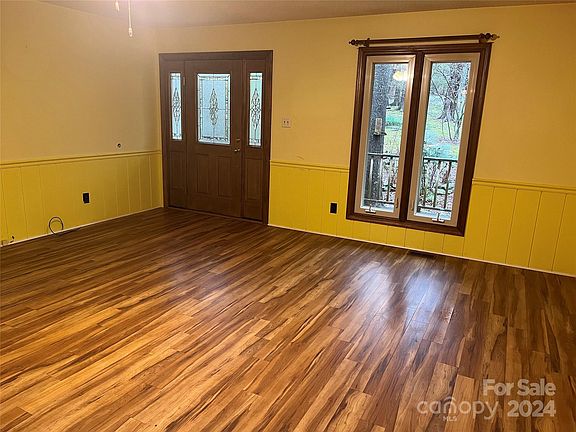 4th image of 2156 Hickory Hollow Dr