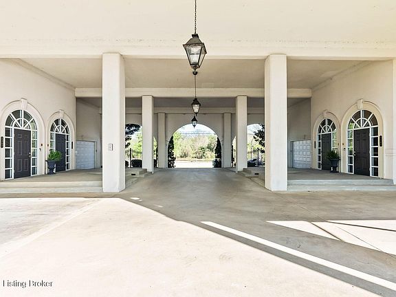 3rd image of 5305 Juniper Beach Rd