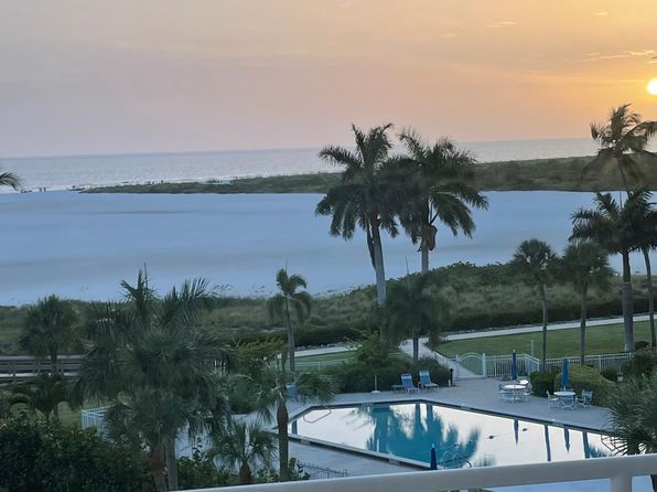220 Seaview Ct APT 502