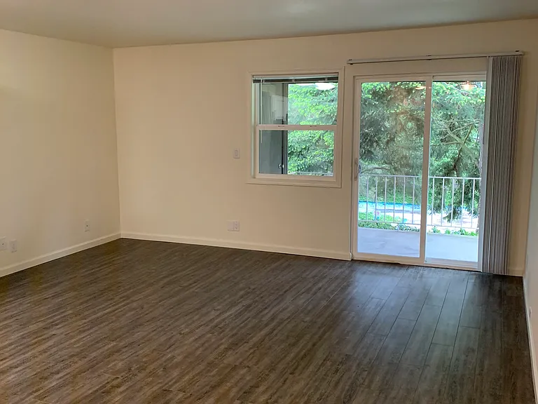 Foothills Apartments — Photo 7