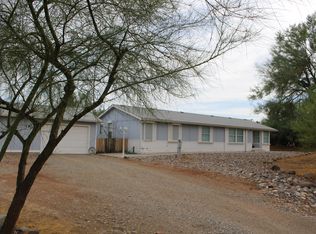 19091 E Oasis Dr, Black Canyon City, AZ 85324