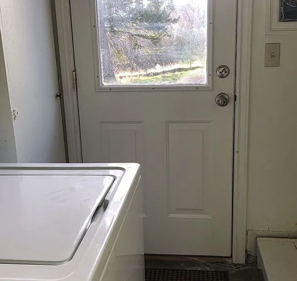 309 NW Cleveland St — Photo 12