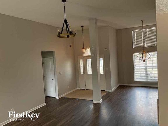 3rd image of 100 Tate Dr