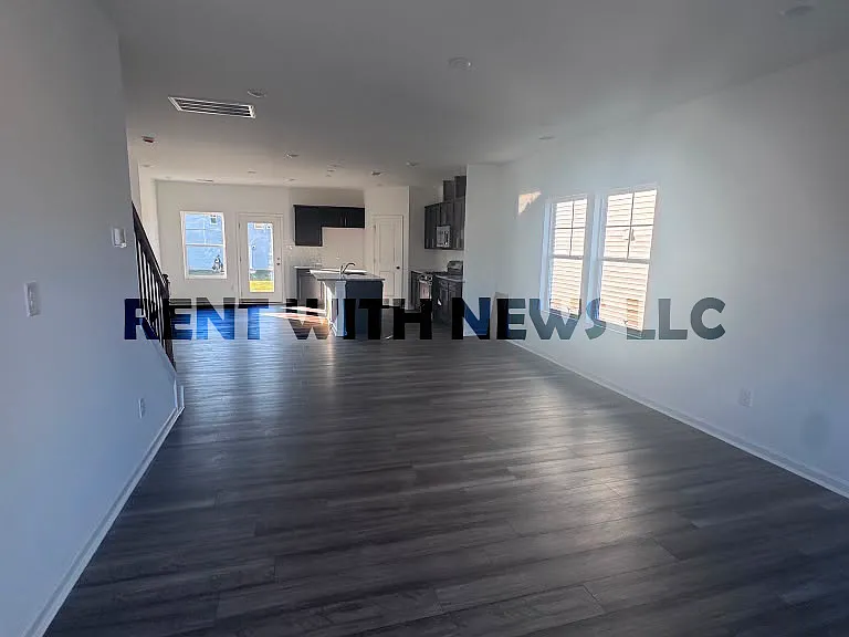 109 Napoleone St #1 — Photo 8