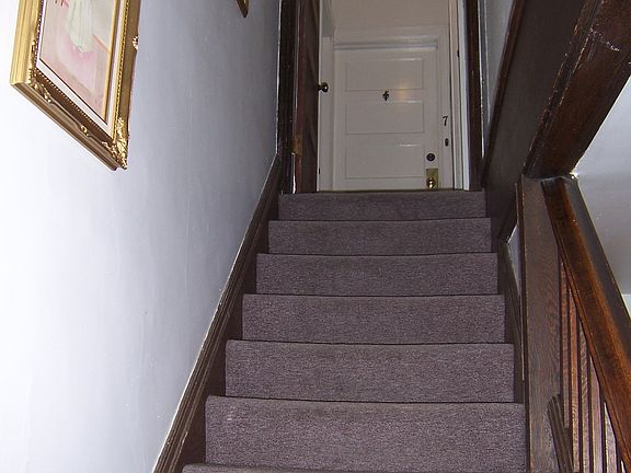 5th image of 1330 Virginia St E APT 8