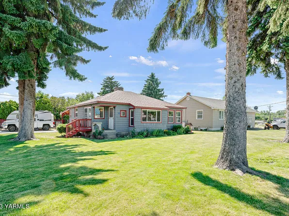 25 Shafer Ave, Naches, WA 98937