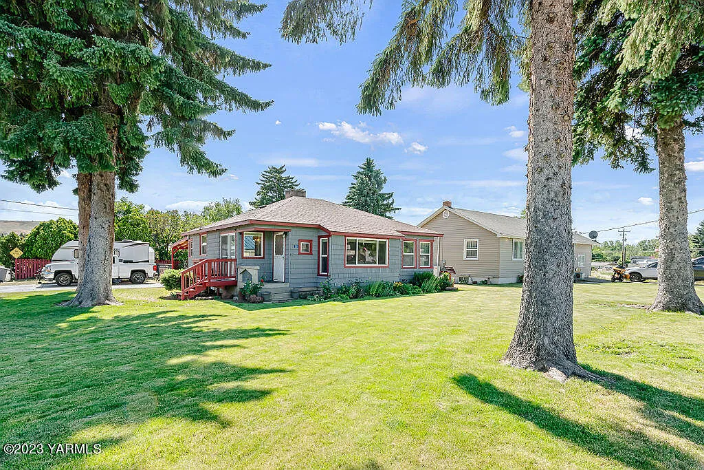 25 Shafer Ave photo 1