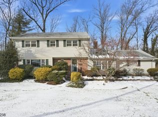 33 Yarmouth Dr, New Providence Boro, NJ 07974