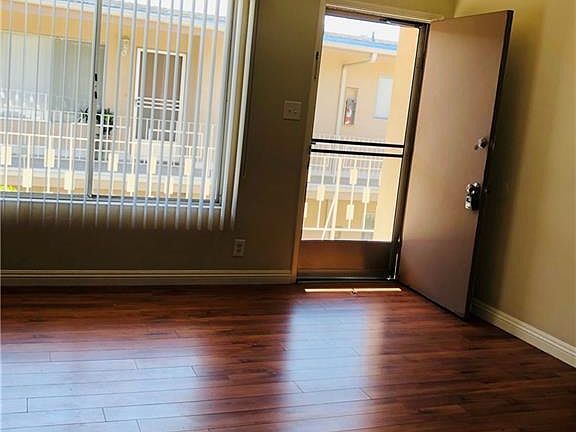 3rd image of 5716 Sultana Ave