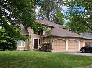 12318 NE 100th Pl, Kirkland, WA 98033