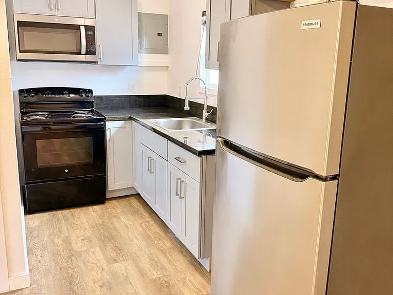 479 Pio Dr #12-00 — Photo 1